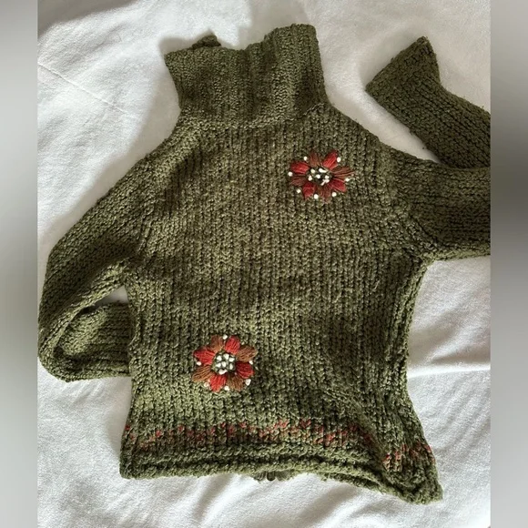 FREE with purchase - Olive Green Floral Double Zip Knit Cardigan S/M - Picture 2 of 6